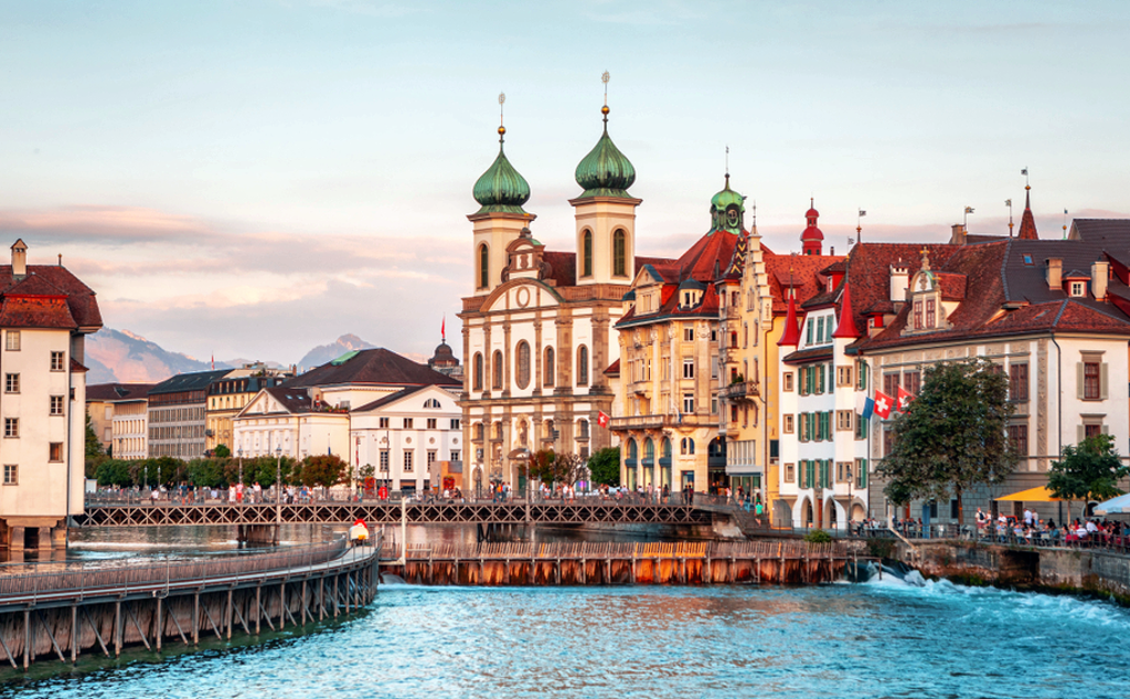 Sobre el rio Reuss, Lucerna