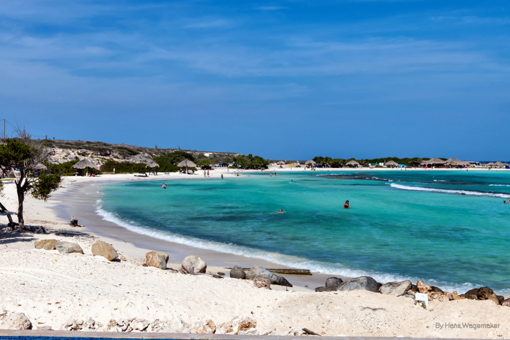 Playa Bebé excelente lugar para pasarlo en familia. Aruba. ShutterStock Image